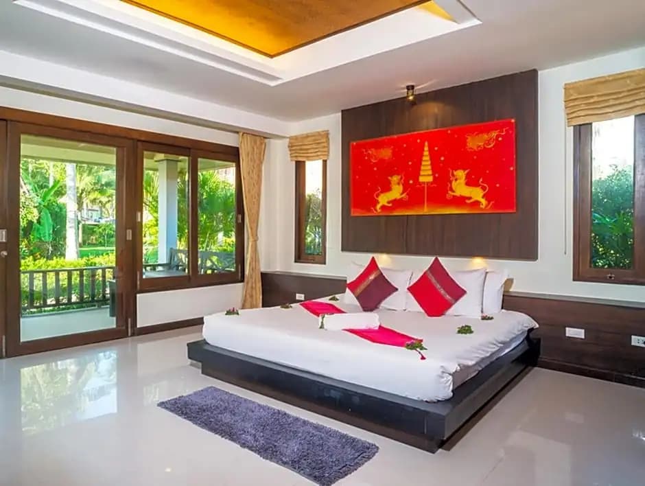 Bungalow with garden view