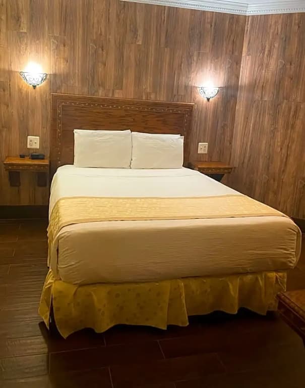 Economy room