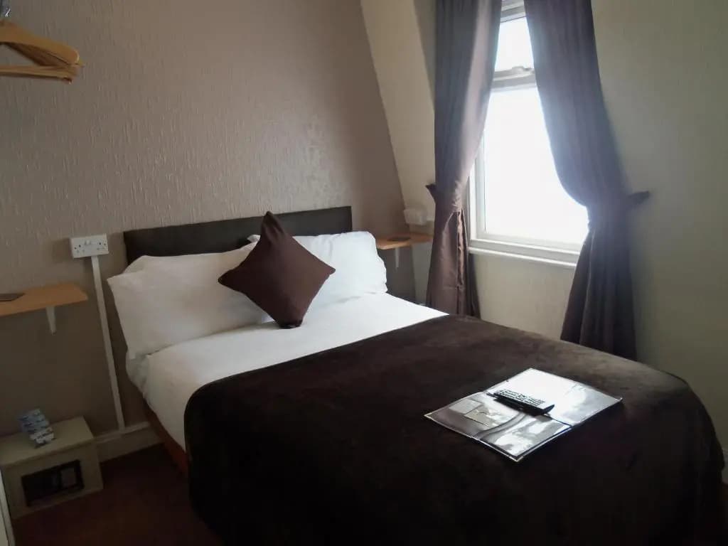 Economy room