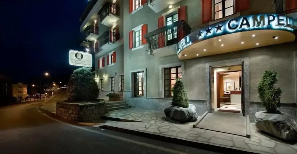 Hotel photo 1