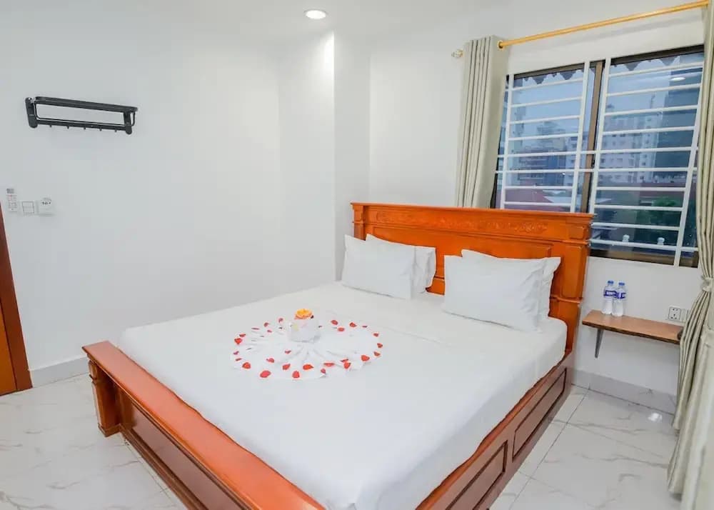 Standard Double room with balcony full double bed