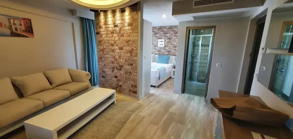 Comfort room