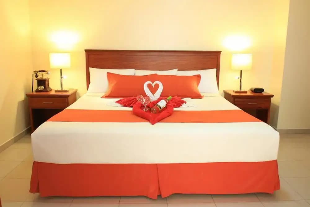 Superior Double Suite with balcony full double bed