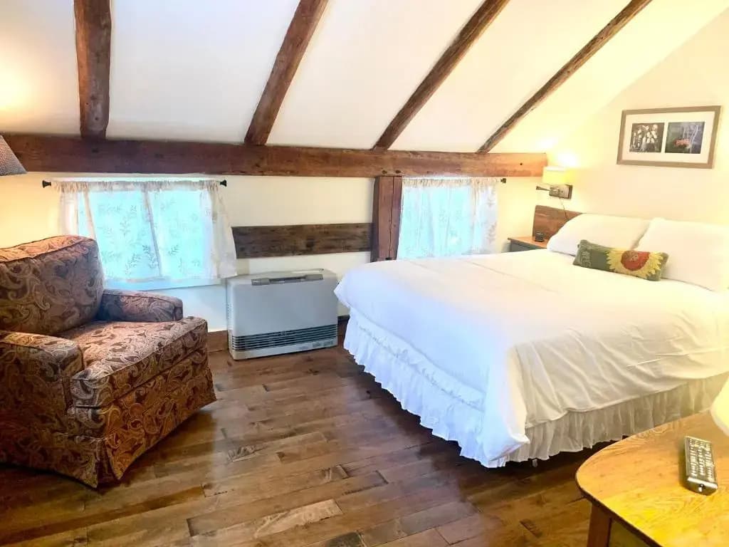 Deluxe Double room full double bed
