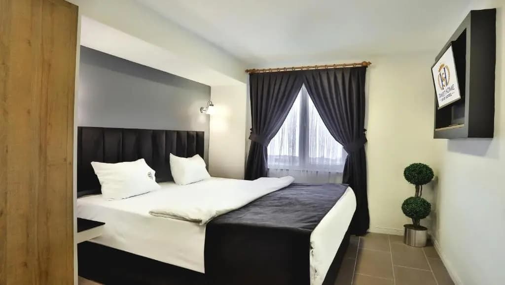 2 Bedrooms Suite