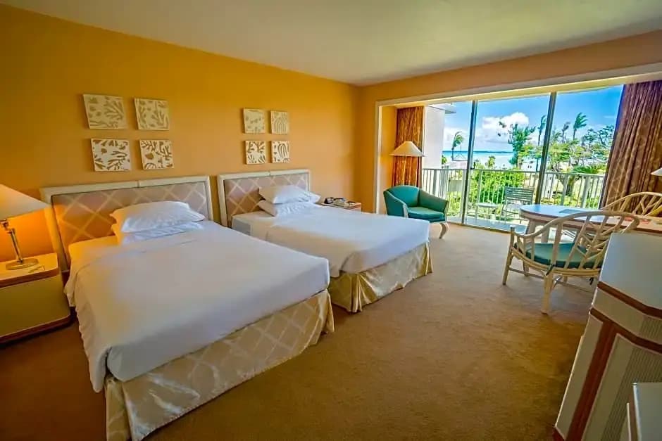 Standard Quadruple Club room