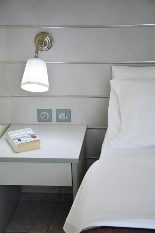 1 Bedroom Apartment with balcony