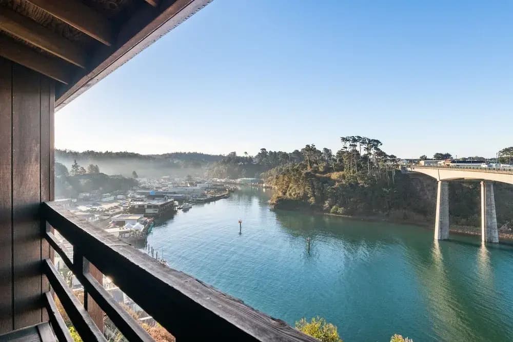 Standard Double room with balcony and with harbour view full double bed