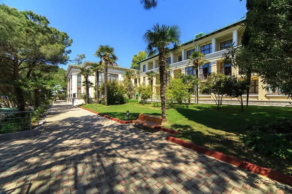 Hotel photo 1