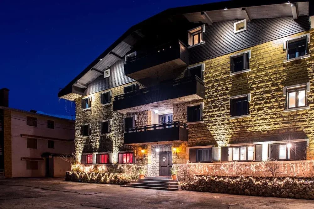 Hotel photo 1