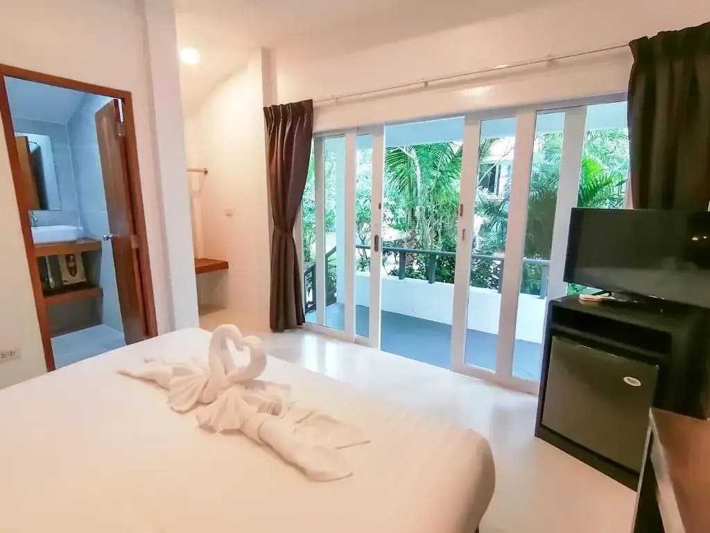 Standard Double room with garden view full double bed