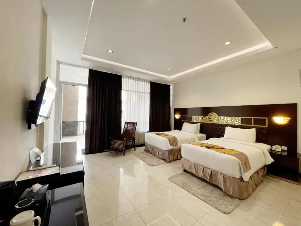 Deluxe Double room with balcony full double bed