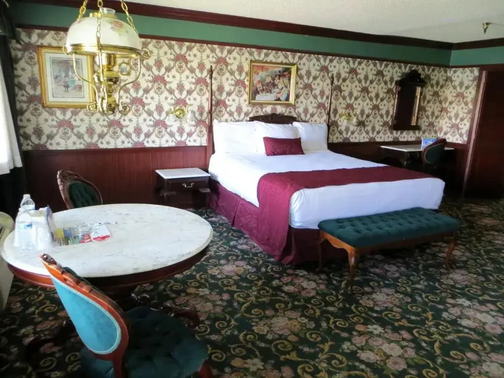 Economy Suite
