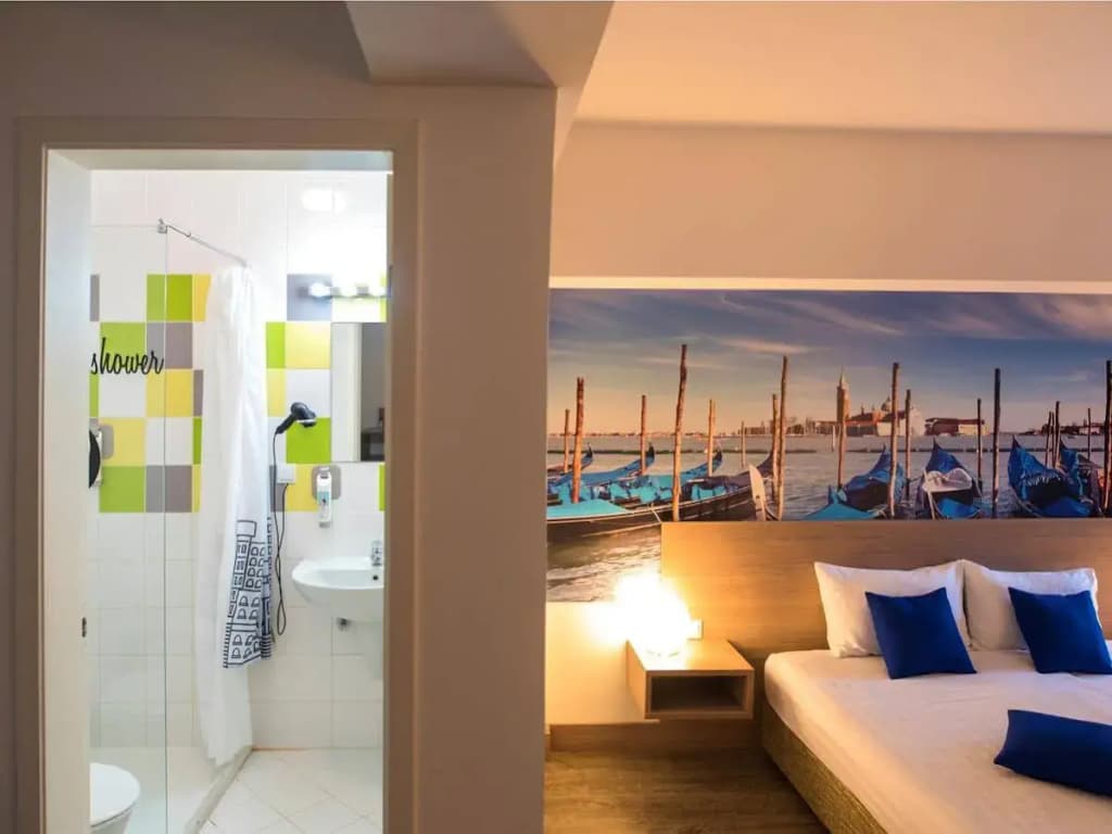 Hotel photo 8