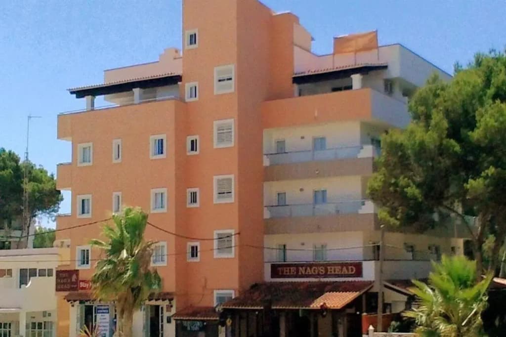 Hotel photo 1
