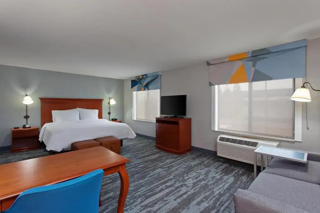 Premium Double Studio full double bed