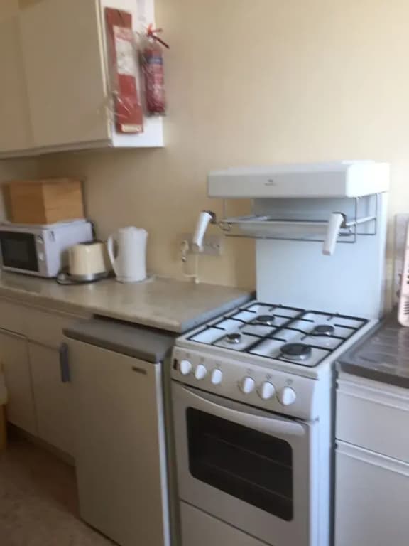 Double Basement Apartment with partial sea view full double bed