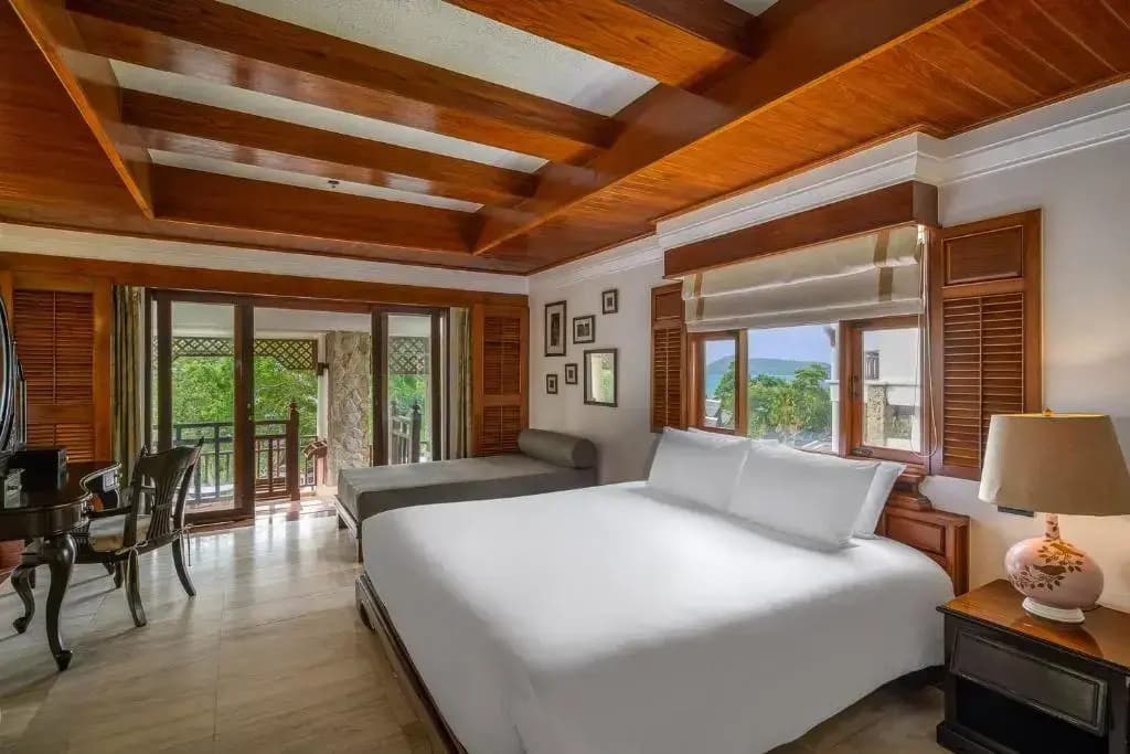 1 Bedroom Family Hillside Suite
