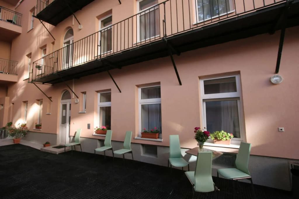 Hotel photo 1