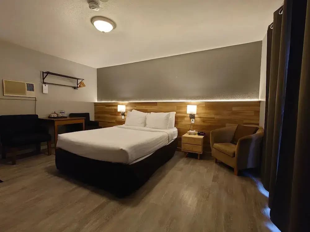 Standard Double room with balcony full double bed