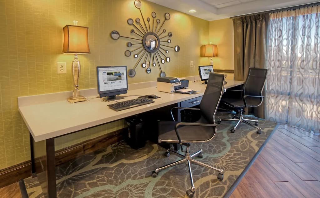 Hotel photo 12