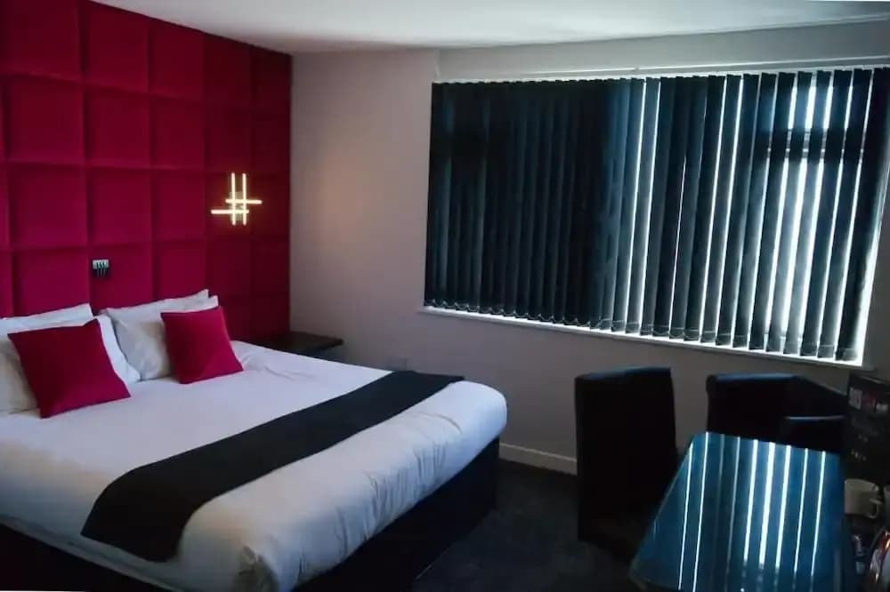 Superior Double room with sea view full double bed
