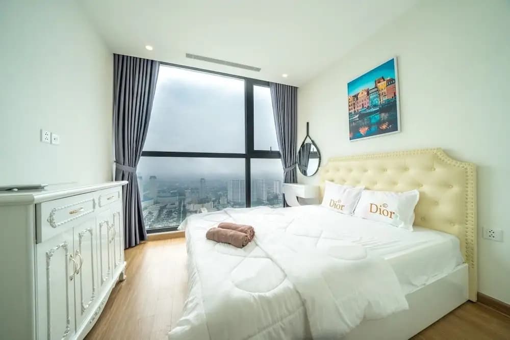 2 Bedrooms Apartment