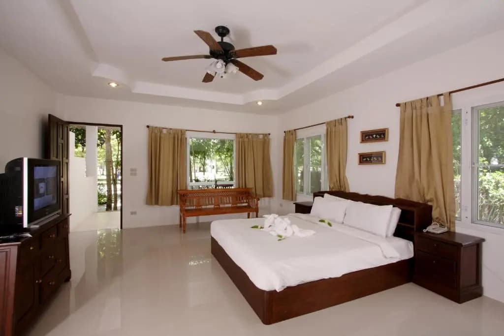 Superior Double room with garden view full double bed
