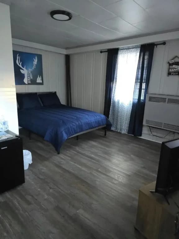 Economy room