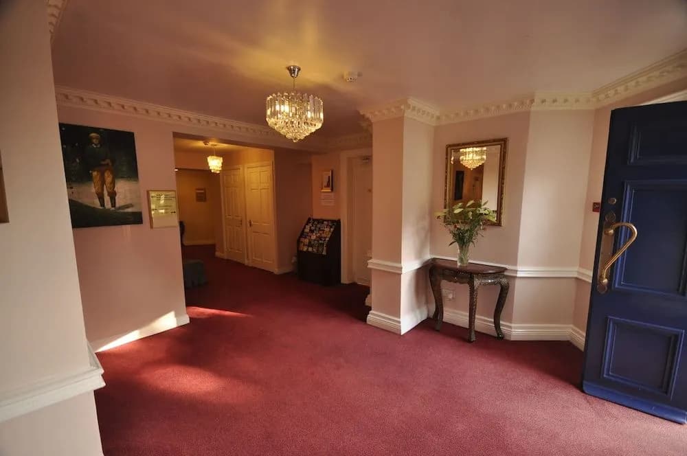 Hotel photo 12