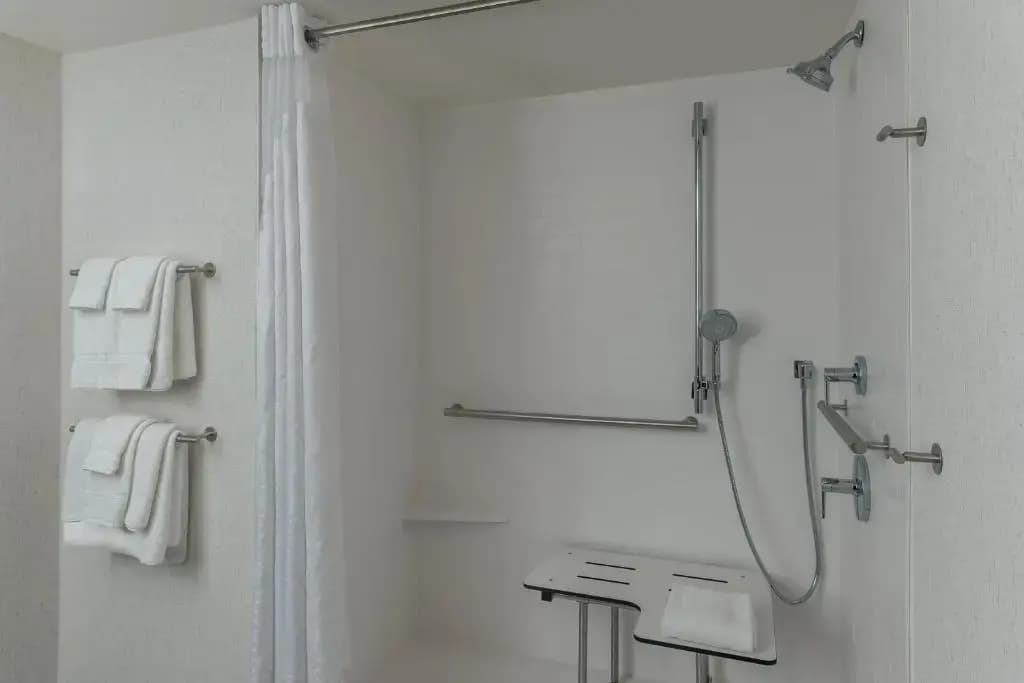 Standard Double room with harbour view full double bed