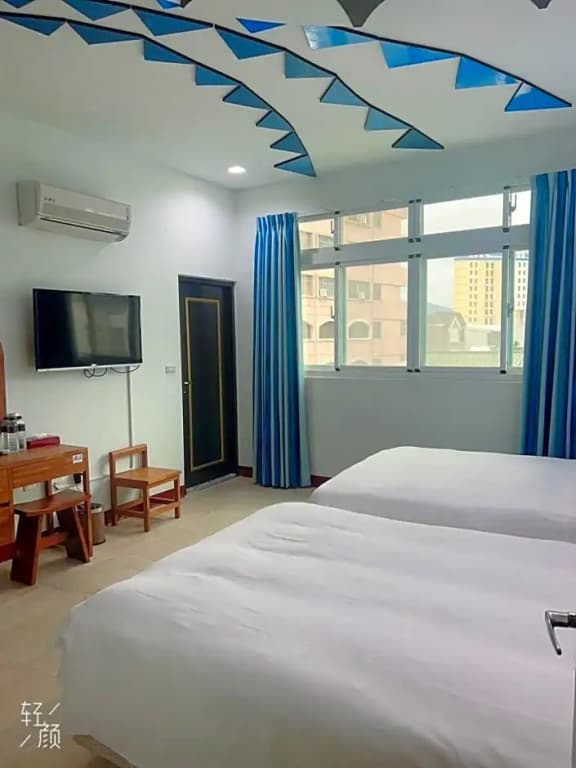 Standard Quadruple room with balcony