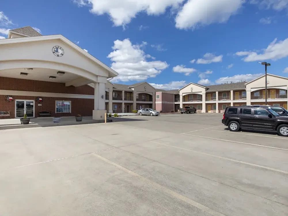 Hotel photo 1