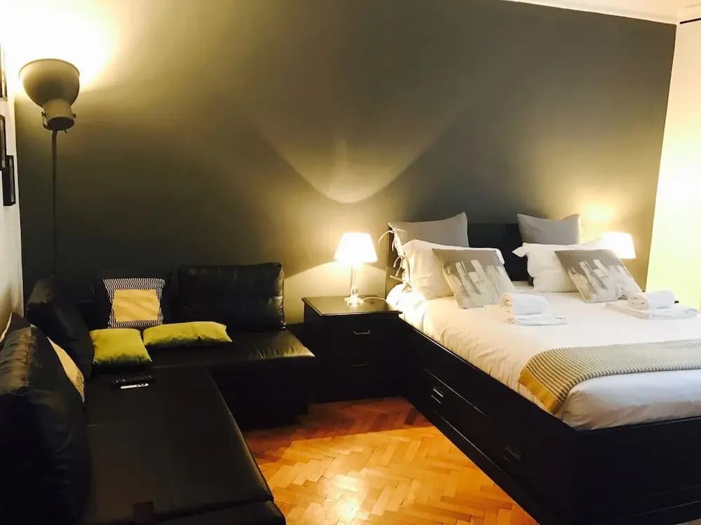 Premier room
