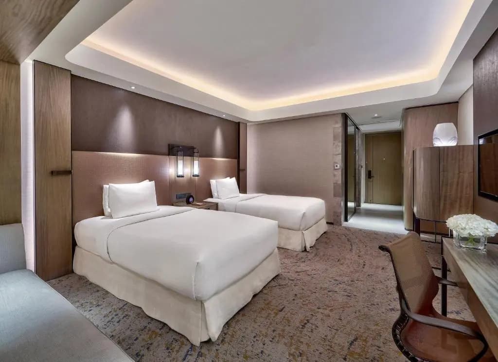 Deluxe Double room with pool view twin beds