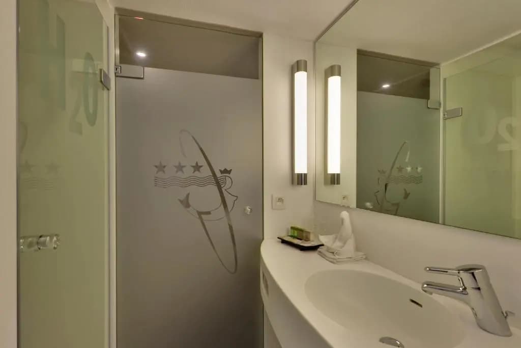 Superior Double room full double bed