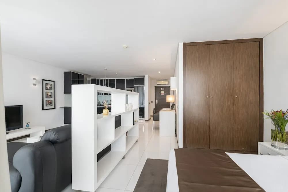 Deluxe Suite with balcony