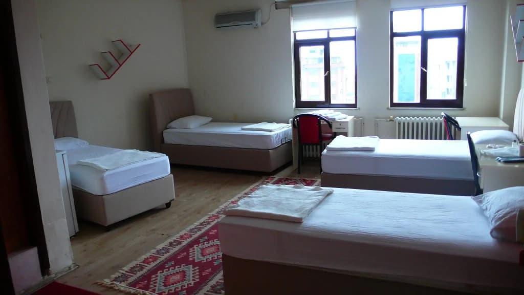 Economy Quadruple room