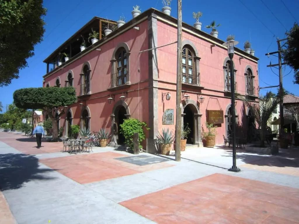 Hotel photo 1