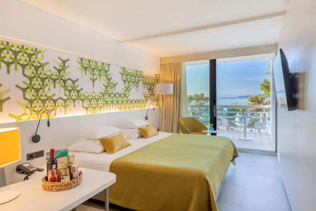 Standard Double room with balcony full double bed