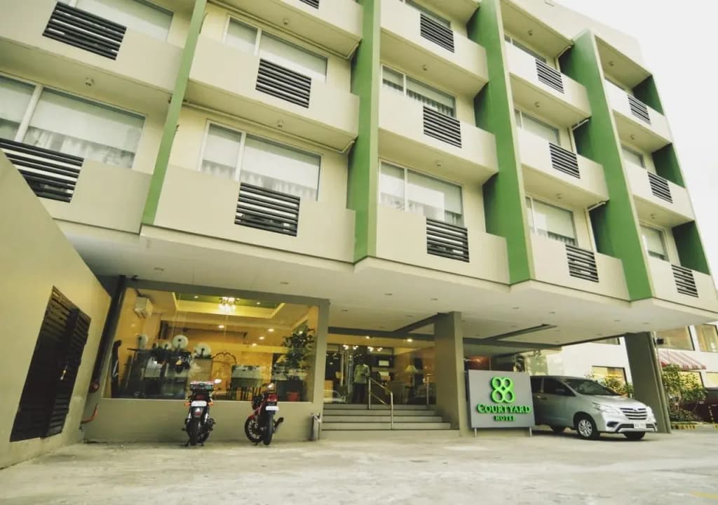 Hotel photo 1