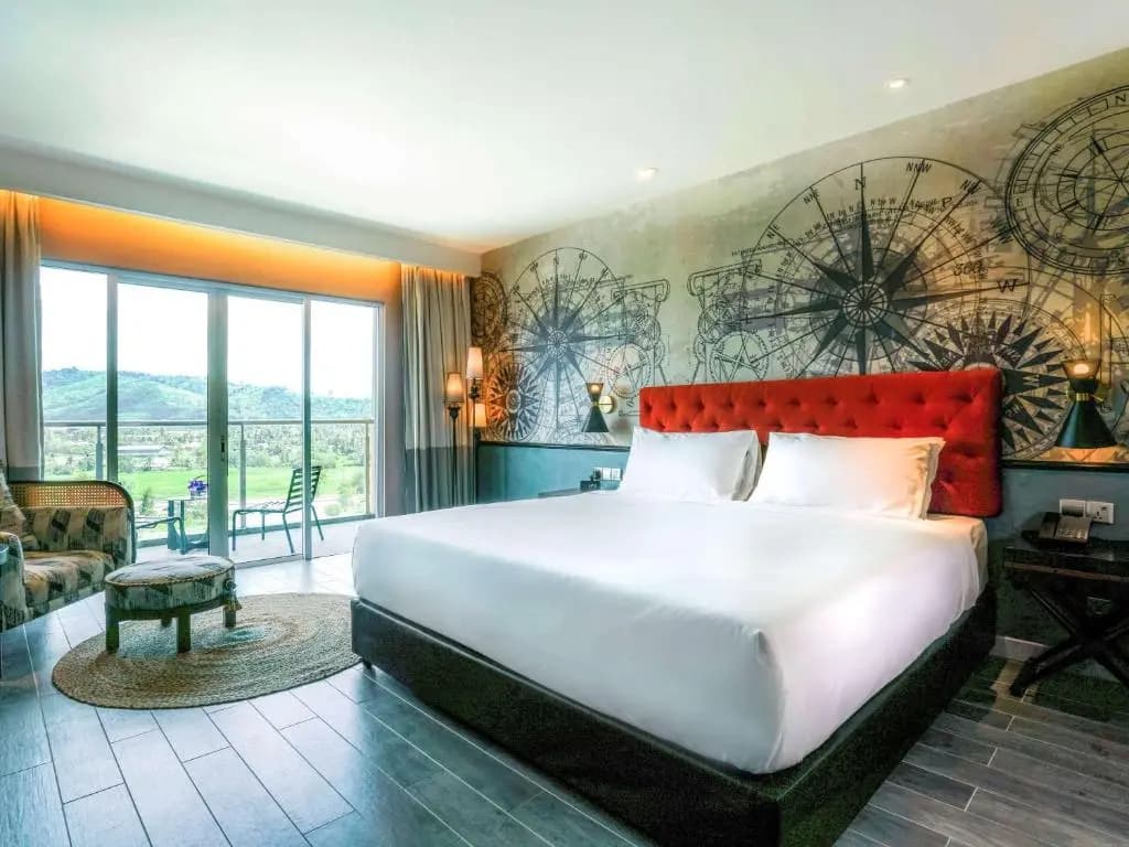 Superior Double room Pool side full double bed