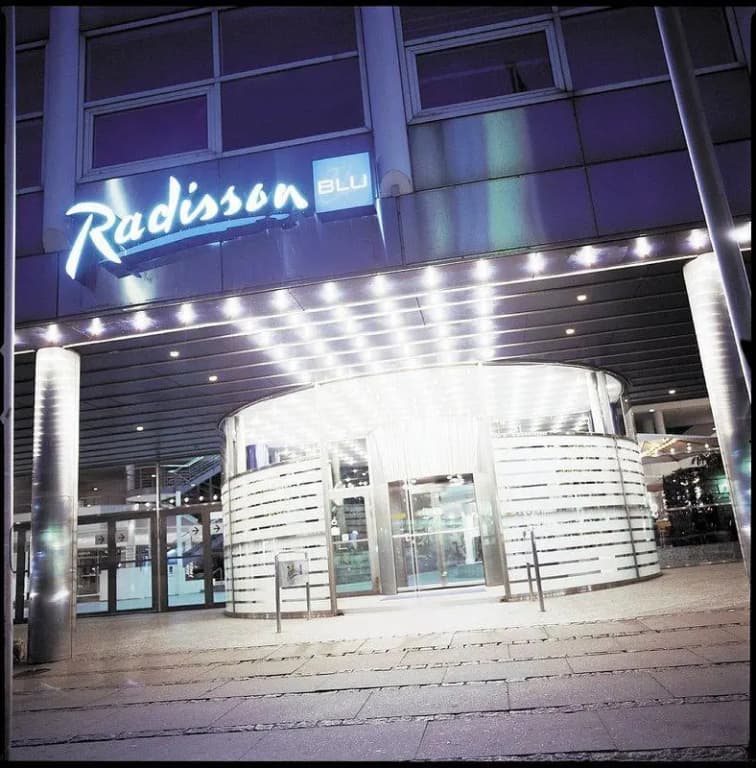 Deluxe Studio