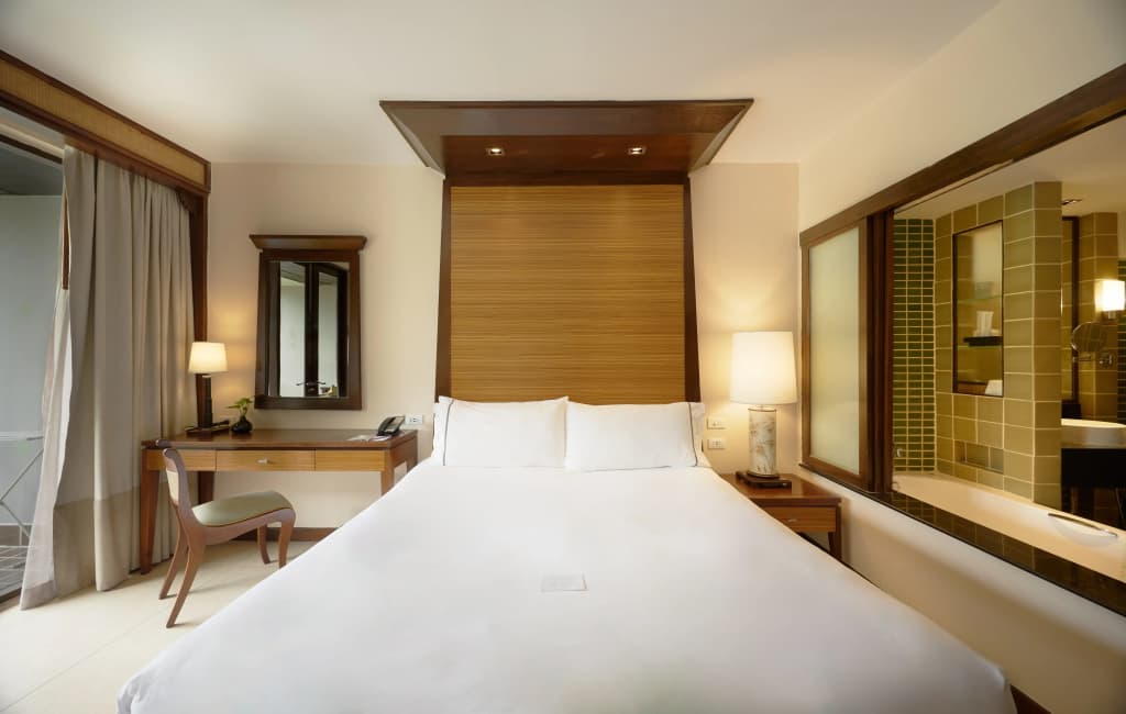 Tropical Deluxe Double room Garden View full double bed
