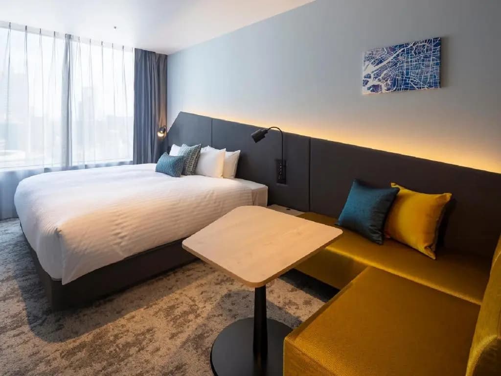 Deluxe Intergate Floor Double room full double bed