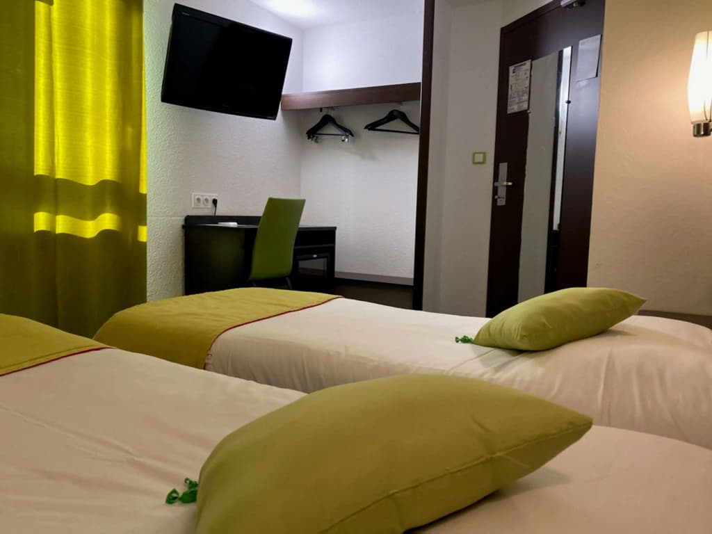 Standard Double room twin beds