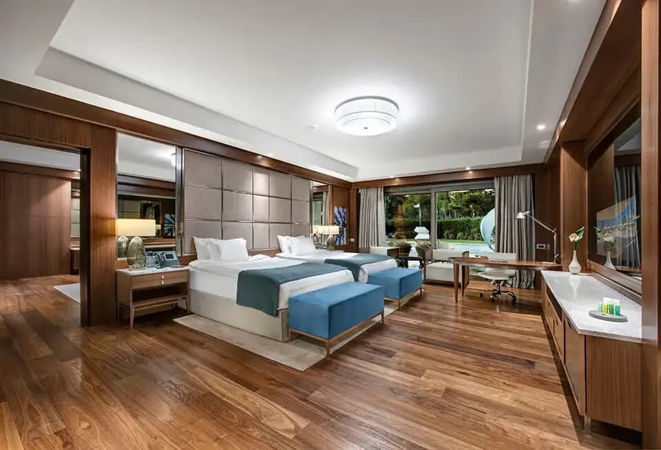 Crown Villa
