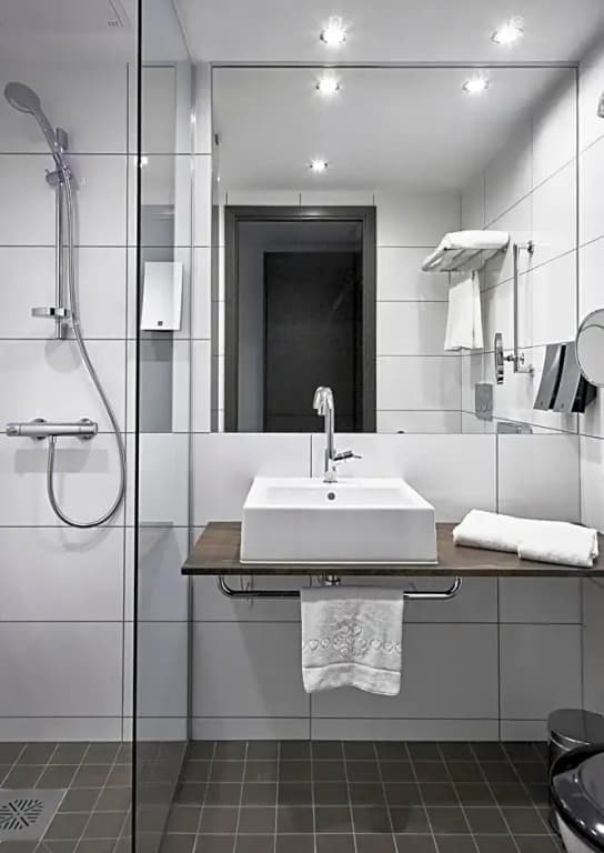 Comfort room