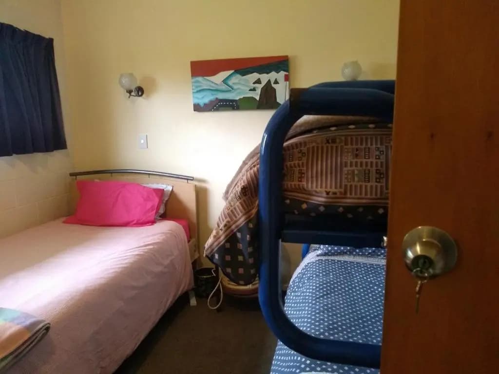 Economy room