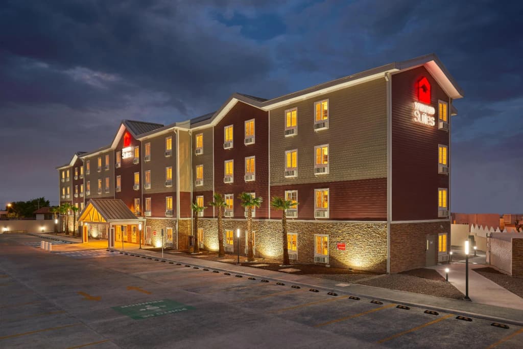 Hotel photo 1